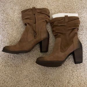 Women’s Leather Ugg Boots
